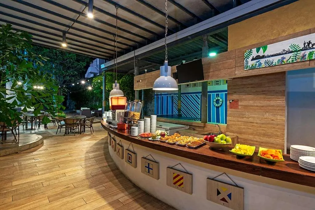 Pop Art Hotel Clc Mamonal Cartagena コロンビア